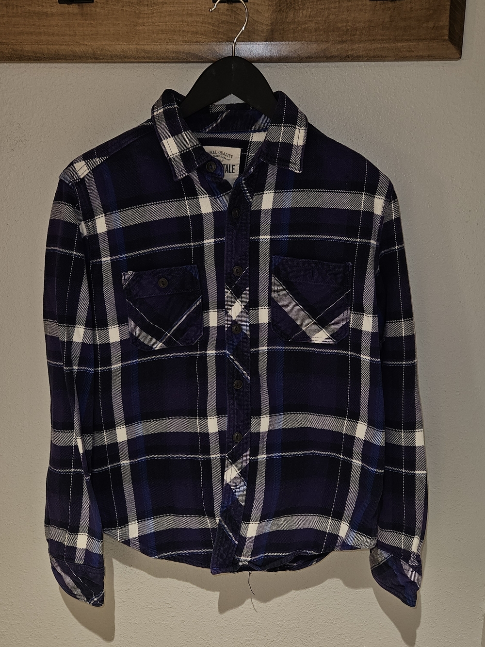 AEROPOSTLE Men's Plaid Button-Down Shirt in Purple and White